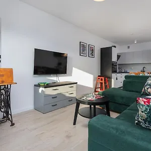  Apartament Retro Apartament Cztery Pory Roku By Renters